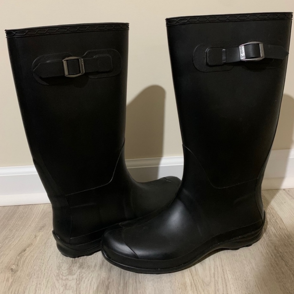 Band New Kamic Rain Boots